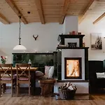 Luxurioese Schwarzwald Loft Heustock Mit Sauna Und Whirlpool Am Griesbachhof 티티제-노이슈타트