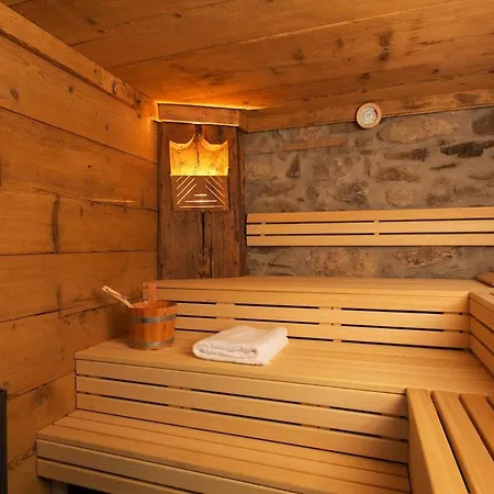 Luxurioese Schwarzwald Loft Heustock Mit Sauna Und Whirlpool Am Griesbachhof Apartman *