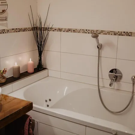 Luxuriöse Schwarzwald Loft Heustock Mit Sauna Und Whirlpool Am Griesbachhof